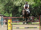 Наездница из Новочеркасска победила на соревнованиях по конному спорту