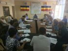 Готовность школ Новочеркасска к учебному году рассмотрели в городской администрации