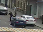 Двое автомобилистов, «слегка соприкоснувшись зеркалами» устроили кулачные бои на дороге в Новочеркасске