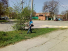 В Новочеркасске на 27 улицах покосили траву 