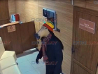 Человек-конь в полосатой шапке ограбил сауну в Новочеркасске