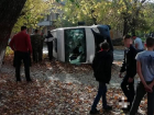 В Новочеркасске перевернулся пассажирский микроавтобус