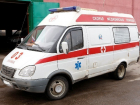 Испуг от столкновения автобуса с легковушкой привел пенсионерку в больницу в Новочеркасске