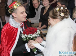 В Новочеркасске прошла свадьба, на которой жениху досталось сразу две тещи