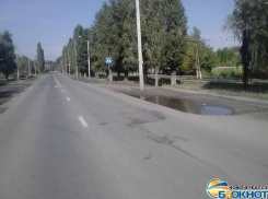 Женщину насмерть на улице Трамвайной в Новочеркасске сбил, предположительно, темный ВАЗ-2107