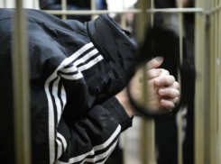 В Новочеркасске полицейские задержали продавшего наркотики мужчину