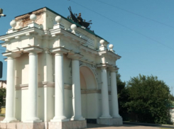 «Лицо города имеет крайне непристойный вид», - житель Новочеркасска