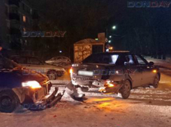 Три автомобиля пострадали в ДТП на улице Заводской в Новочеркасске