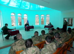 Военнослужащий из Новочеркасска заплатит штраф за избиение полицейского 