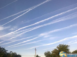 Небо над Новочеркасском «изрисовали» пассажирские самолеты, облетающие Украину