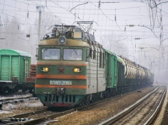 В Новочеркасске мужчине поездом отрезало ногу