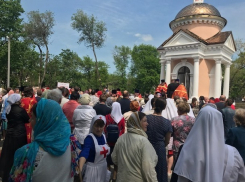 Митрополит Ростовский и Новочеркасский Меркурий освятил Николаевскую часовню