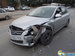 В Новочеркасске водитель «Ситроен» спровоцировал ДТП трех других автомобилей