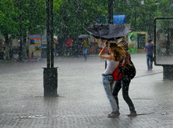 В Новочеркасске ожидается резкое похолодание, шквалистый ветер и гроза
