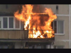 Пожар в новочеркасской многоэтажке отправил двух мужчин в реанимацию