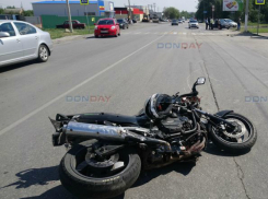 Несшийся на скорости более 100 километров мотоциклист погиб в ужасной аварии в Новочеркасске