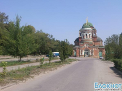 В Новочеркасске жильцам коттеджей отказали в сносе части Александровской аллеи