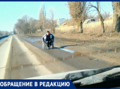 «Вынуждены месить грязь на единственной пешеходной дорожке», - новочеркасцы 