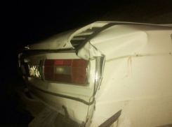 В Новочеркасске фура помяла «шестерку»