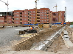 В Новочеркасске продолжается строительство школы в микрорайоне Восточном