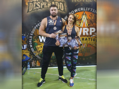 Пауэрлифтеры из Новочеркасска триумфально выступили на турнире в Сочи