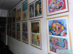 В Новочеркасске открылась выставка начинающих художников