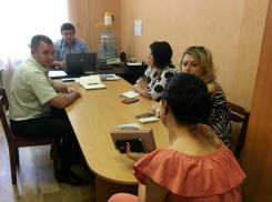 В Новочеркасске оштрафовали злостную «расклейщицу»