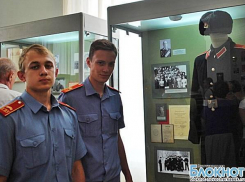 В новочеркасском музее донского казачества открылась выставка, посвященная суворовским училищам