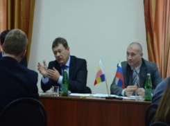 Мэр Новочеркасска обсудил с молодыми предпринимателями актуальные проблемы