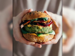 Ни рыбы, ни мяса: в Новочеркасске отметили Международный день вегана 