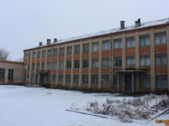 В Новочеркасске закрыли школу имени Александра Позынича