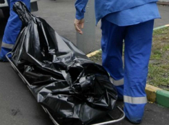 В Новочеркасске 55-летний мужчина, ранним утром, скончался на улице