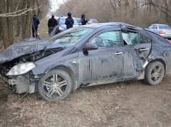 Под Новочеркасском разбилась насмерть женщина на «Ниссане»