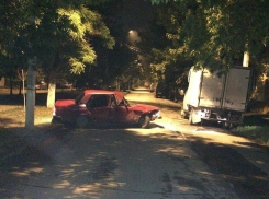 В Новочеркасске «семерка» протаранила «Газель»