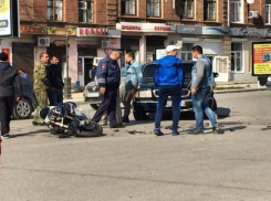 Вчера в районе Азовского рынка произошло сразу два ДТП
