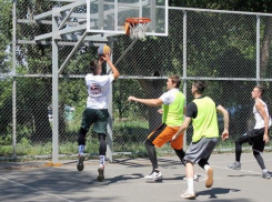 Новочеркасцы выиграли два турнира по стритболу