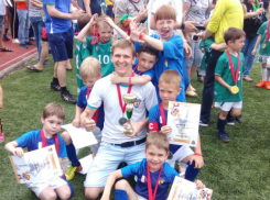 Мальчишки из Новочеркасска завоевали серебро международного футбольного турнира