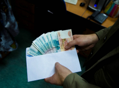 Водителя из Новочеркасска арестовали за взятку сотруднику ГАИ