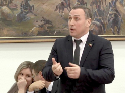 Депутат из Новочеркасска потребовал прекращения беспорядочной установки ларьков