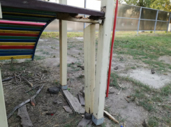 «Это не площадка, а кошмар какой-то» - жительница Новочеркасска