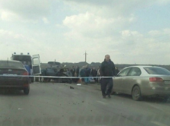 Три человека пострадали в ДТП с участием такси под Новочеркасском