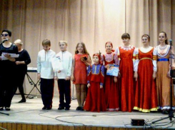 Юные казачата приняли участие в фестивале «Казачья столица - Новочеркасск»