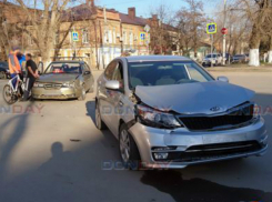 Две иномарки не поделили перекресток в Новочеркасске