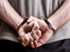 Торговца наркотиками задержали с дозой марихуаны в Новочеркасске