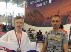 Спортсмен из Новочеркасска завоевал серебро на всероссийском турнире по карате