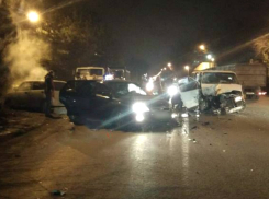 В ужасной аварии в Новочеркасске тяжелейшие травмы получили два человека