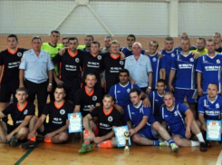 Полицейские из Новочеркасска завоевали бронзу областных соревнований по мини-футболу