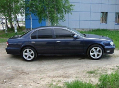 Мастер автосервиса в Новочеркасске угнал отданный в ремонт Nissan Cefiro