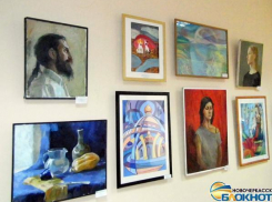 В Новочеркасске открылась выставка картин учителей и учеников