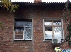Пожарные Новочеркасска спасли мужчину из горящей квартиры